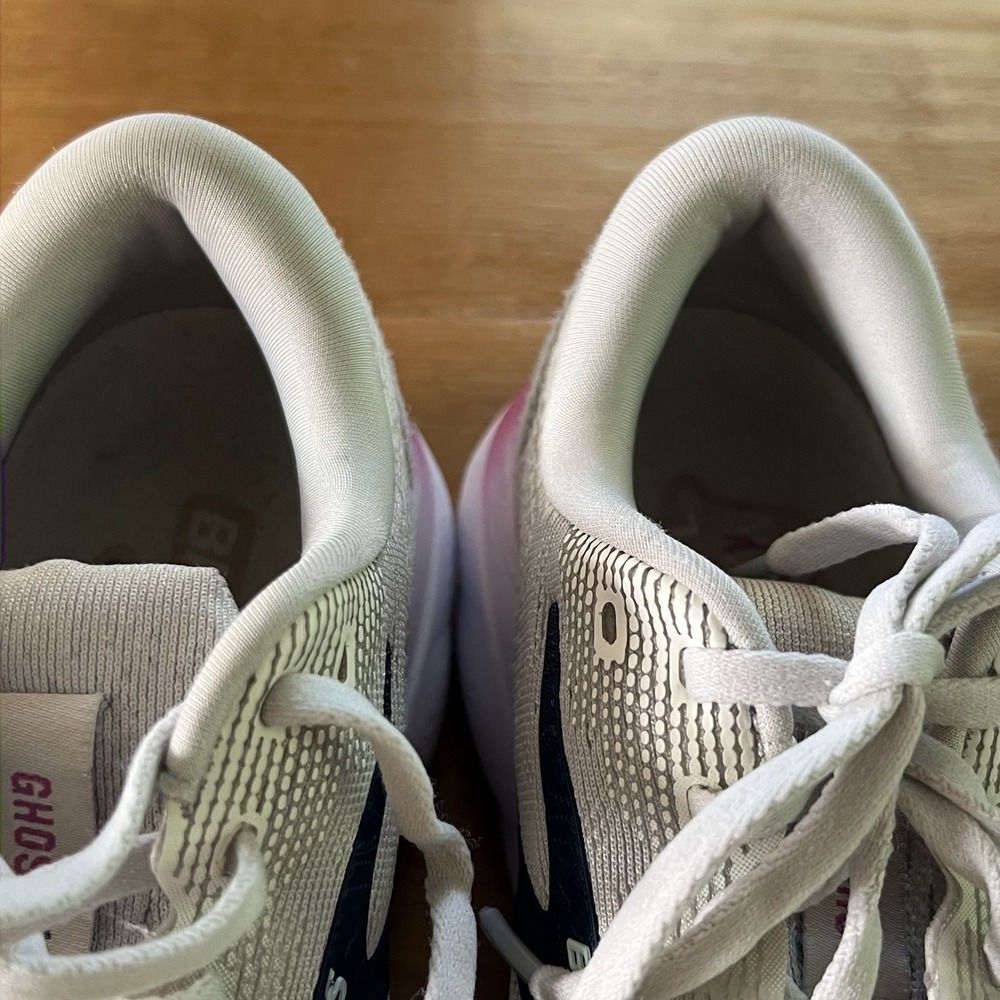 Brooks Ghost 16 Women's 8 Running Shoes White Pink Blue Sneakers Athletic Gym - Picture 8 of 9